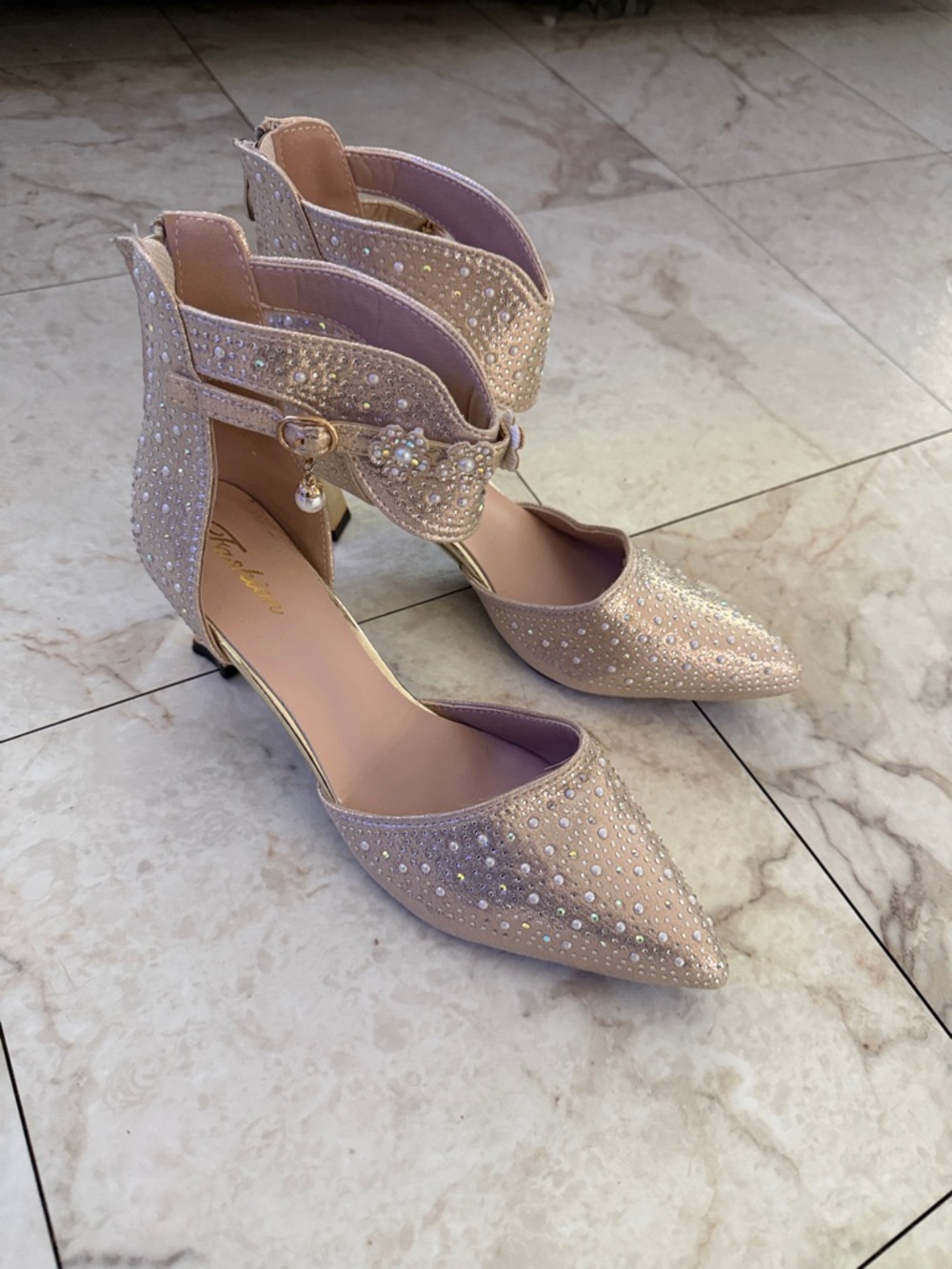 Fashion brand Women’s heels